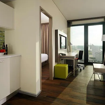 Western Airport Frankfurt Frankfurt nad Menem