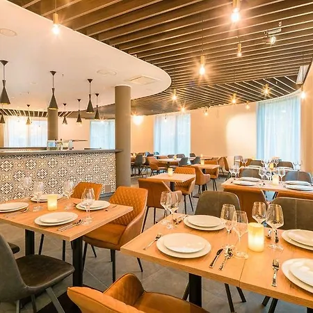 Western Airport Frankfurt * Frankfurt nad Menem