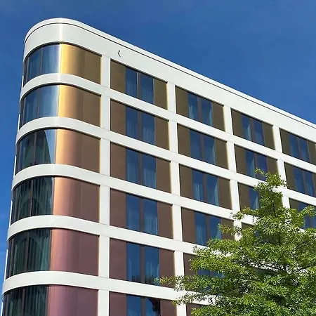 Western Airport Frankfurt * Frankfurt am Main