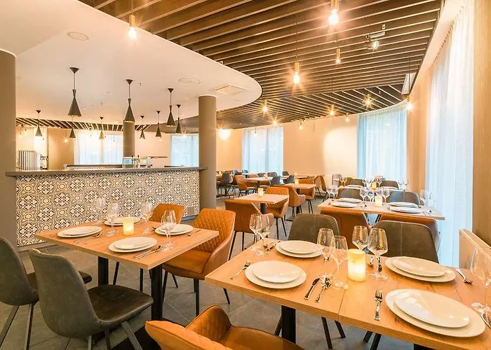 Western Airport Frankfurt * Frankfurt am Main