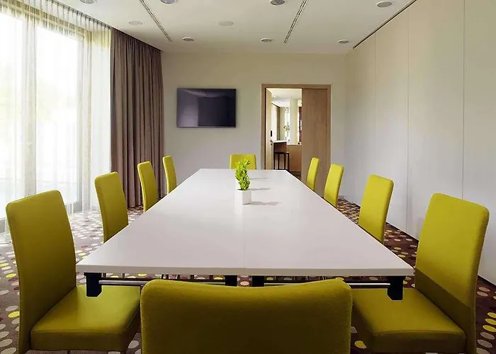 Western Airport Frankfurt *