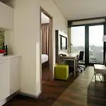 Western Airport Frankfurt 美因河畔法兰克福